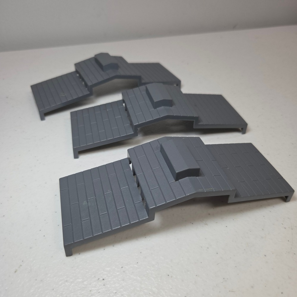 Tomy Thomas & Friends Trackmaster Replacement Station Roof Parts 2004 Set of 3